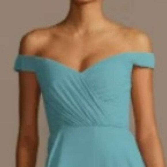 David's Bridal Off The Shoulder Full Skirt Bridesmaid Dress F20227 4 Spa - Picture 3 of 12